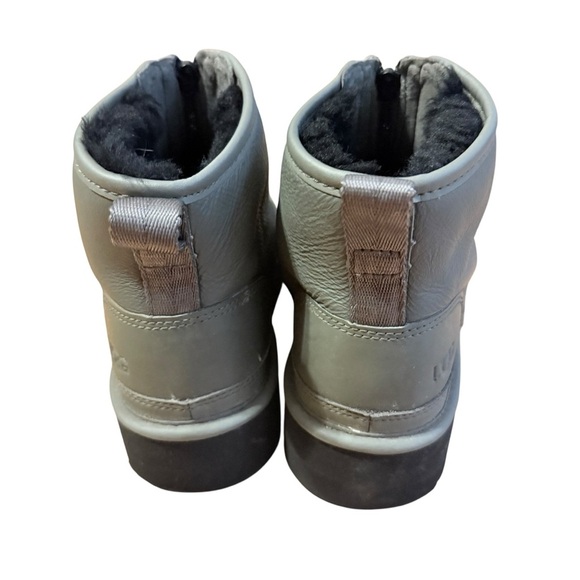 UGG WOMEN NEUMEL PLATFORM ZIP ULTRA MATTE SEAWEED SHOE Size 38/8 - Picture 4 of 6